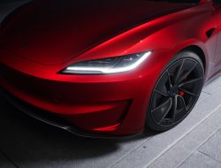 Pendapatan kuat Tesla ‘menimbulkan lebih banyak pertanyaan’ tentang jajaran masa depan: Deutsche Bank – Membuat Anda Terkejut!