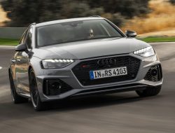 Penambahan Paket Competition Plus 2024 Audi RS4 Avant dan RS5 Sportback: Harga dan Spesifikasi Terbaru