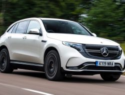 Penawaran Menggiurkan: Mercedes EQC SUV Listrik Premium hanya £326/bulan