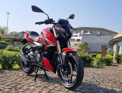 Meluncurkan Bajaj Pulsar N250 2024 dengan fitur baru yang menarik; termasuk console baru dan USD forks! Dijual dengan harga spesial hanya Rp1.51 lakh