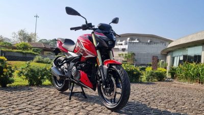 Meluncurkan Bajaj Pulsar N250 2024 dengan fitur baru yang menarik; termasuk console baru dan USD forks! Dijual dengan harga spesial hanya Rp1.51 lakh