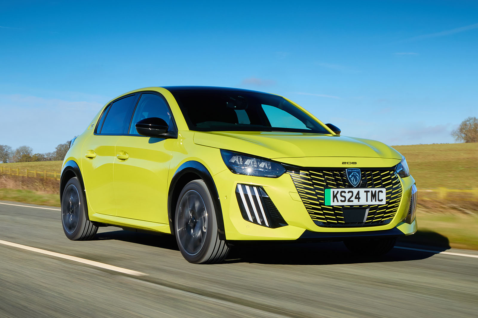 peugeot e 208 review 2024 01 front tracking