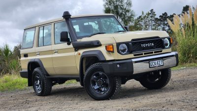 Uji Coba Pertama Toyota Land Cruiser 70 2.8D: Ketangguhan yang Membuat Penasaran