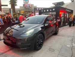 Kedatangan Tesla Model 3 dan Y pertama di Chile sebagai awal serangan ke Amerika Selatan yang menarik