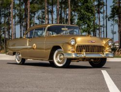 Keajaiban Mobil Emas Replica Chevrolet Bel Air 1955 yang Ditentukan Takdirnya!