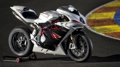 MV Agusta F4 RR – Karya Masterpiece dari Teknologi Italia yang Menakjubkan