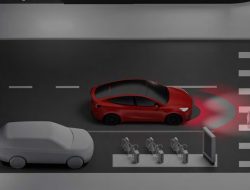 Mengapa Masih Berada di Tesla Update 2024.8.9 atau 2024.3.25 dan Apa yang Harus Ditunggu?