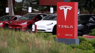 Kerusuhan di Tesla: Karyawan Gelisah Menunggu Gelombang PHK Selanjutnya