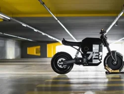 Mengunjungi Inovasi Teknologi Terobosan Super73 pada Sepeda Motor Listrik yang Menggabungkan Kultur Moto KlasikрамSuper73’s electric motorcycle showcases groundbreaking technological innovation with a nod to classic moto culture