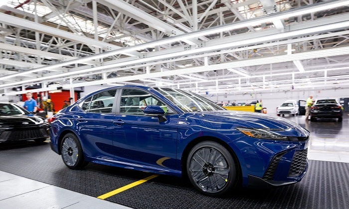 Toyota Builds All-Hybrid Camry at Kentucky Plant