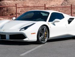 Keajaiban di Sphere Las Vegas: Ferrari 488GTB Spider & U2!