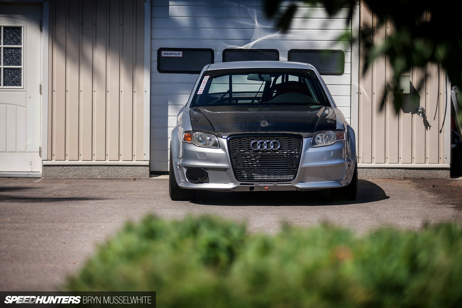 Throwback: An Audi RS4 That Hates Corners