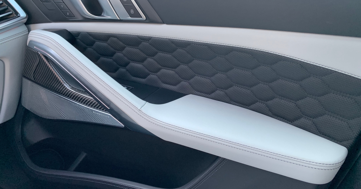 2020 Wards 10 Best Interiors Winner: BMW X6 M