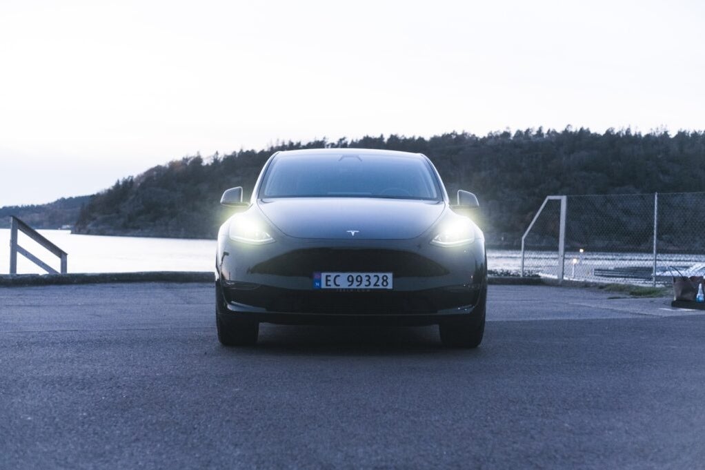 tesla modely norway shutterstock.jpeg