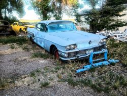 Misteri Dealer Penyimpanan Langka 1958 Buick Super Riviera yang Tutup, Mesin V8 Asli Hilang