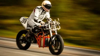 mit s ev team is laying the groundwork for hydrogen fuel cell motorcycles.webp.webp