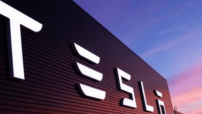 Menarik! Berita Terbaru: Tesla Memotong Produksi, Bagaimana Dampaknya pada EV Bubble?