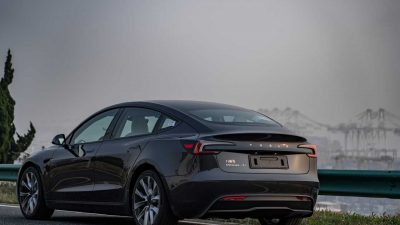 Pesatnya Penjualan Mobil Tesla di China: 62 Ribu Unit Terjual di April, 283 Ribu Untuk Empat Bulan Pertama Tahun 2024. Apa Rahasianya?