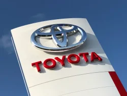 Toyota mencatat penjualan tahunan sebesar 10.3 juta kendaraan, menciptakan rekor baru! Temukan lebih banyak rinciannya di sini!