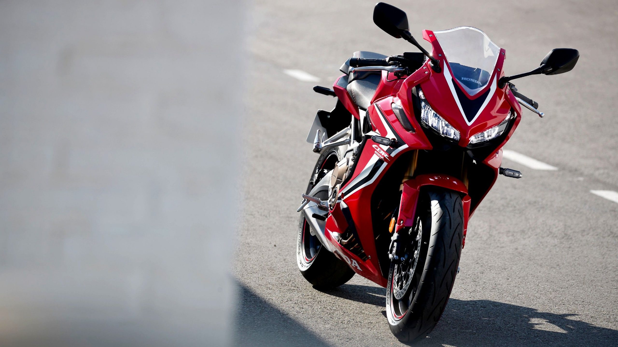 2022 honda cbr650r front.jpg