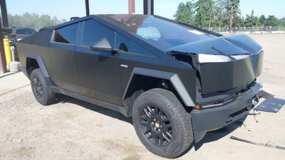 2024 tesla cybertruck ends up on the salvage car market fix or scrap 235913 1.jpeg