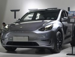 Kabar Menarik: Tesla China Berupaya Kembali Mempekerjakan Karyawan yang Dipecat