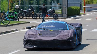 2025 Ferrari F250: Rahasia Pengganti LaFerrari yang Membuat Penasaran!