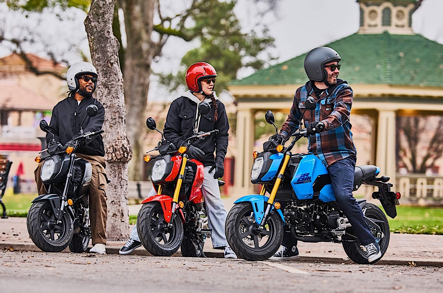 2025 honda grom has angry looks still is small and funky because that s how we like it 234842 1.jpg