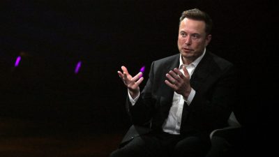 Tuduhan Investornya: Elon Musk Dilaporkan Terlibat Insider Trading Bernilai $7.5 Miliar – Menarik Perhatian!