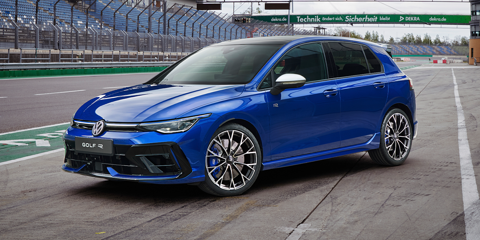 New Volkswagen Golf R revealed: better than an Audi S3?