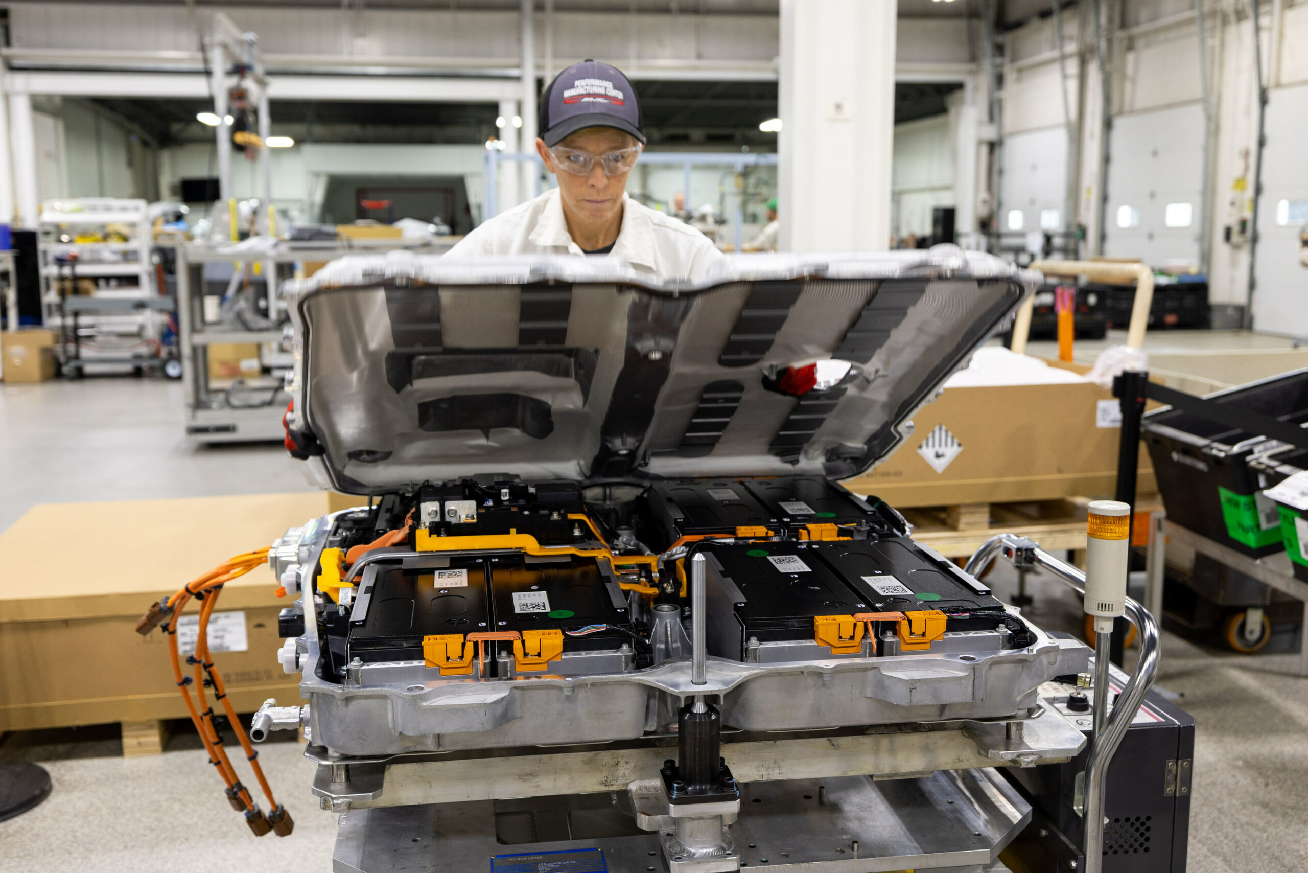 Honda begins production of new CR-V fuel cell electric vehicle in Ohio