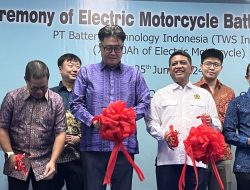 Pemerintah Buka Pabrik Baterai EV Untuk Didorong Konversi Sepeda Motor, Apa Dampaknya?