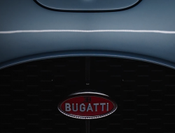 Kecanggihan Terbaru: Teaser Hypercar Bugatti – Pengganti Chiron