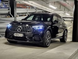 Panasnya Uji Coba Pertama Mercedes-AMG GLC 43 SUV & Coupe