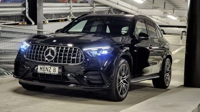 Panasnya Uji Coba Pertama Mercedes-AMG GLC 43 SUV & Coupe