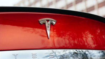 Mengapa Pasar Mobil Listrik Akan Menjadi Seperti Enron? Analis Tesla Mengungkapkan Alasannya: Banyak Penggemar Akan Kabur! – Tesla (NASDAQ:TSLA)