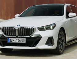 Sneak Peek: Desain Baru BMW 530e Touring!