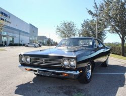 Mengagumkan! 1969 Plymouth Road Runner Berwarna Hitam yang Membuat Tertanya-Tanya, Wajib Dijawab dengan Pertanyaan Besar