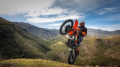 Sepeda Enduro Junior KTM yang Hilang Lama Kembali dalam Lineup Terbaru 2025 EXC!