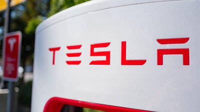 Misteri Kenaikan Saham Tesla: Meningkat $45 Miliar dalam Sekejap!