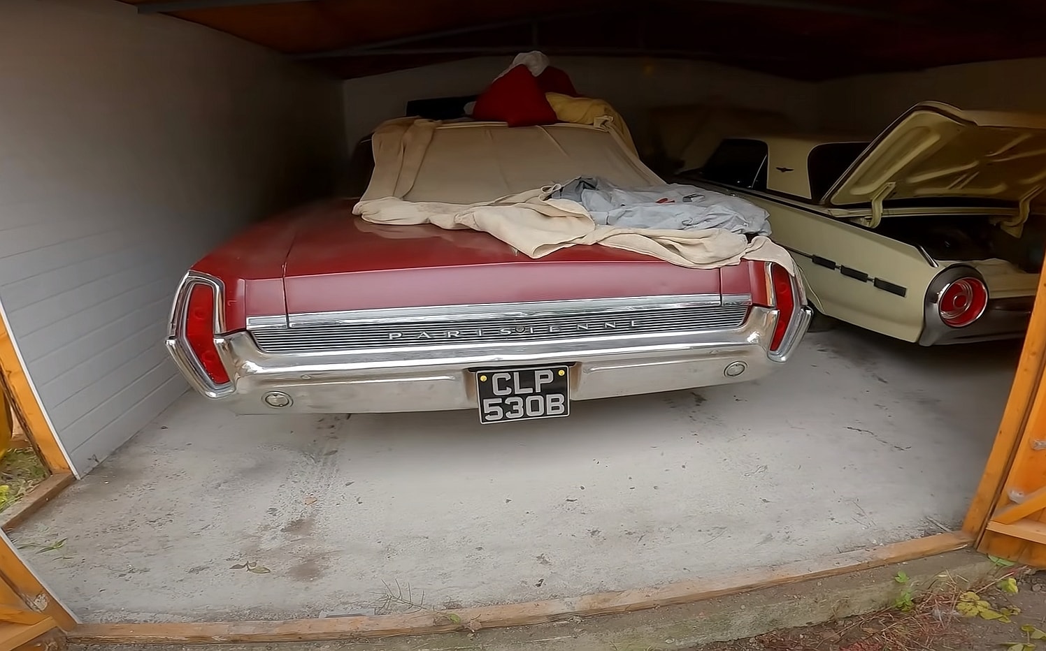 1964 pontiac parisienne parked for 27 years has a rare feature inside the cabin 237379 1.jpg