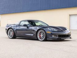 Bingkai Gurita: Chevrolet Corvette ZR1 Tahun 2013 Siap Dilelang