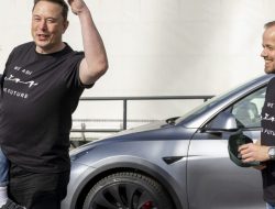 Manajer Pabrik Tesla di Jerman Mengungkap Fakta Mencengangkan: 65.000 Mug Hilang!