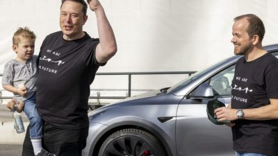 Manajer Pabrik Tesla di Jerman Mengungkap Fakta Mencengangkan: 65.000 Mug Hilang!