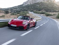 Mobil ikonik Porsche 911 Carrera GTS mulai memasuki masa depan yang elektrifikasi – The Irish News