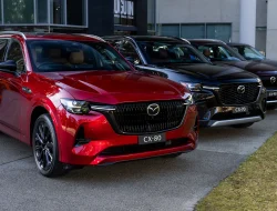 Penjualan Mazda terjun ke posisi terendah dalam satu dekade setelah memasarkan mobil-mobil lebih mahal – Mysteri Penurunan Penjualan Mazda