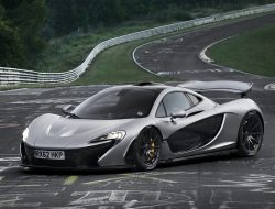 Peringatan dari McLaren: Peluang Supercar Elektrik U.K. Terlewatkan?