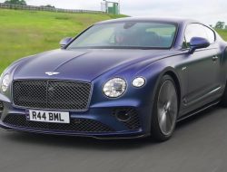 Rahasia Mengendalikan Bentley Continental GT Speed R44 di Track Racing