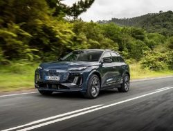 Ulasan Jalan Pertama Audi Q6 e-tron quattro: SUV Listrik yang Luar Biasa dengan Ruang, Teknologi, dan Pengendaraan yang Mengesankan