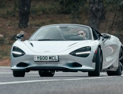 Ulasan McLaren 750S Spider 2024: Sensasi Menggoda dari Mobil Sport Tanpa Atap